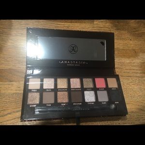 Anastasia Beverly Hills Makeup - Anatastia Eyeshadow Palette: Sultry Anastasia Beverly Hills Makeup - Anatastia Eyeshadow Palette: Sultry